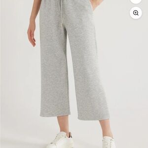 Stylish Gray Cropped Pants for Women